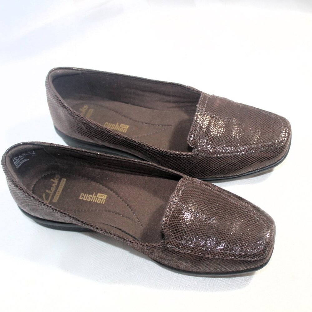 Clarks Haydn Gloss Soft Cushion Loafers, 7M - Picture 3 of 10